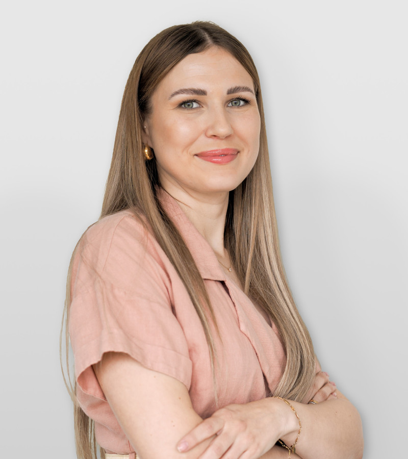 AH HAHNENKRATT NOV04