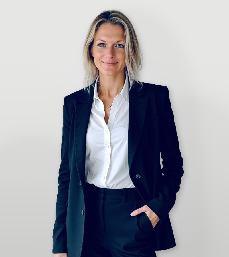 DP HAHNENKRATT NOV04