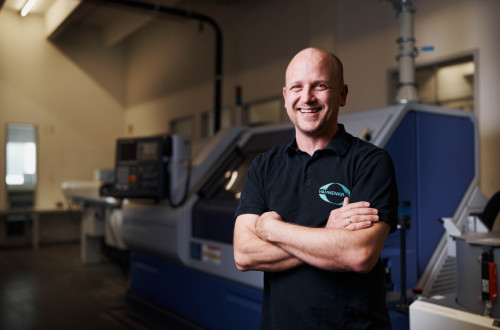 Alexander Tress (Head of Grinding) – with a Passion for Precision